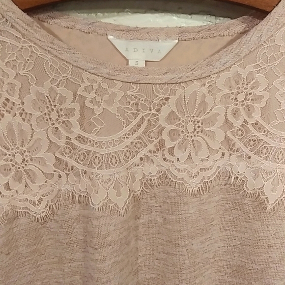 Adiva size small 2 layer top with open detail in the backWelcome to Poshmark. - Picture 2 of 5